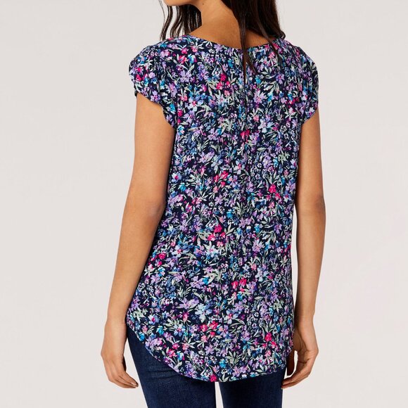 Floral flutter sleeve tank - Picture 4 of 7